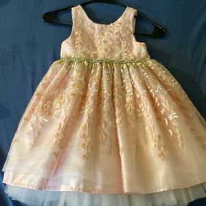 Girls Size 5 Dress Easter/Graduation/Bridal